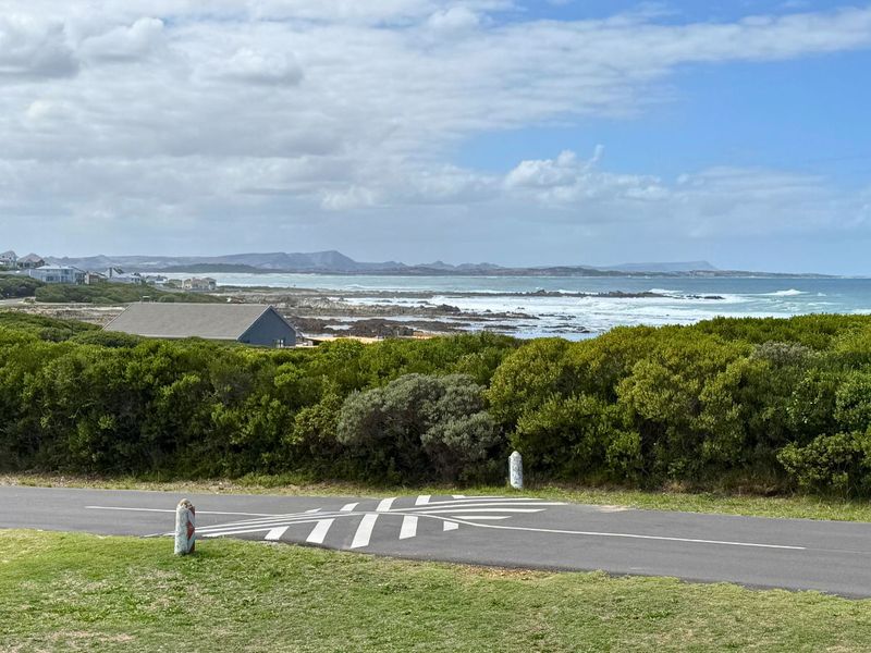 House For Sale in Franskraal - Photo 3