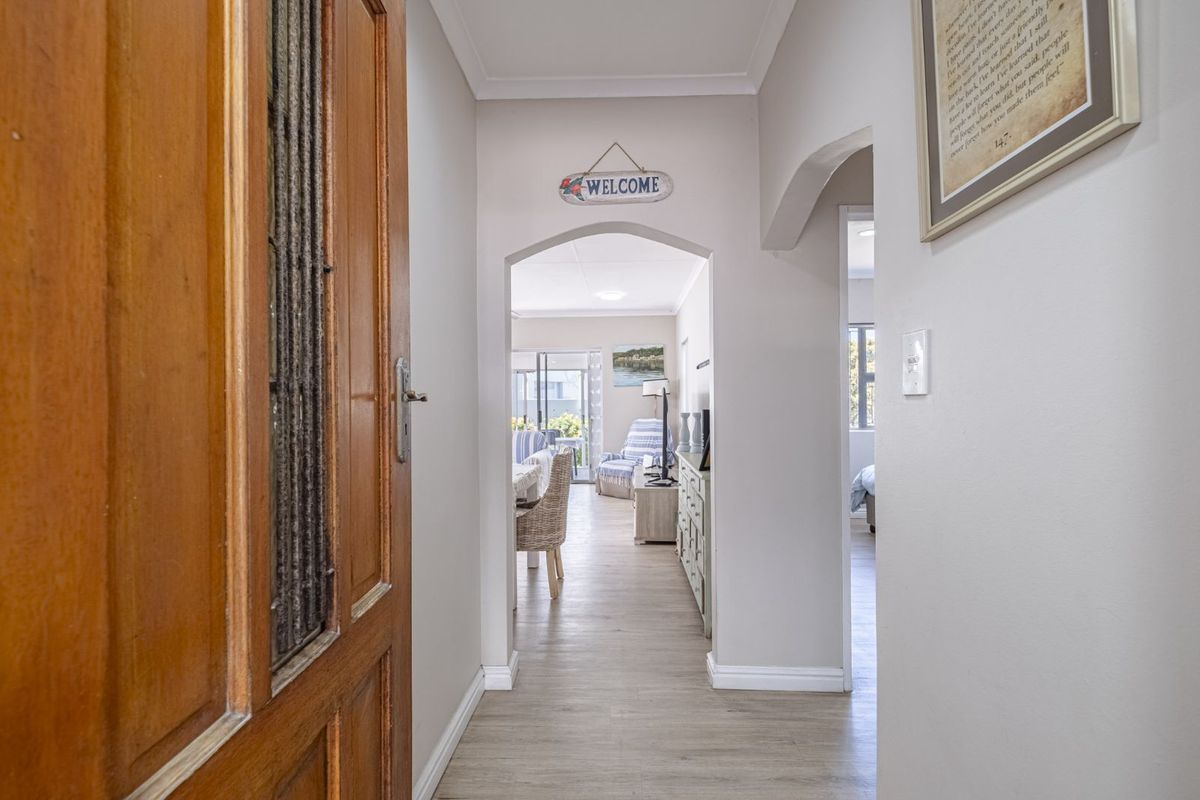 Townhouse For Sale in Bluewater Bay - Photo 4