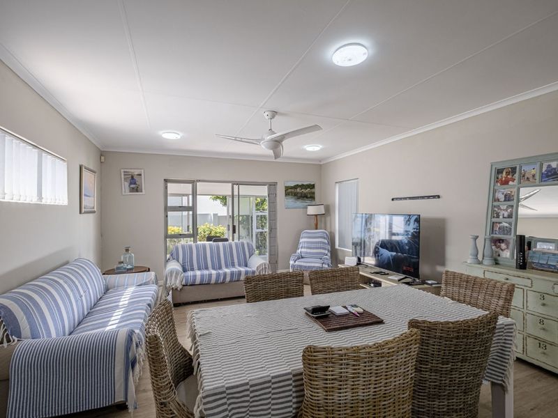 Townhouse For Sale in Bluewater Bay - Photo 9