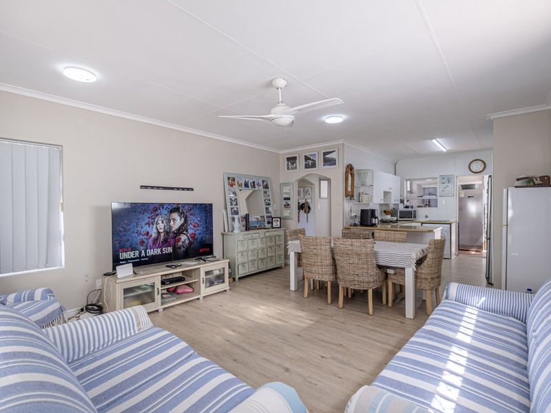 Townhouse For Sale in Bluewater Bay - Photo 8