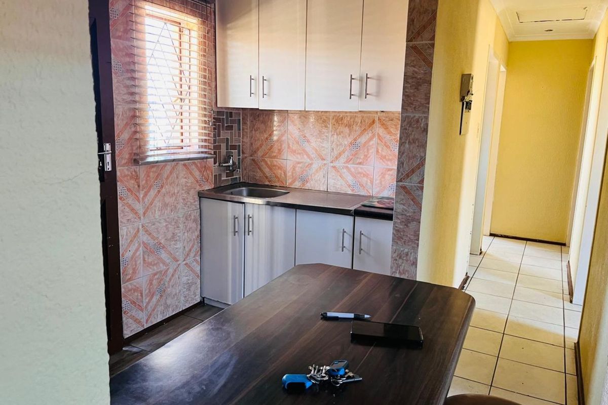House To Rent in Embalenhle - Photo 5