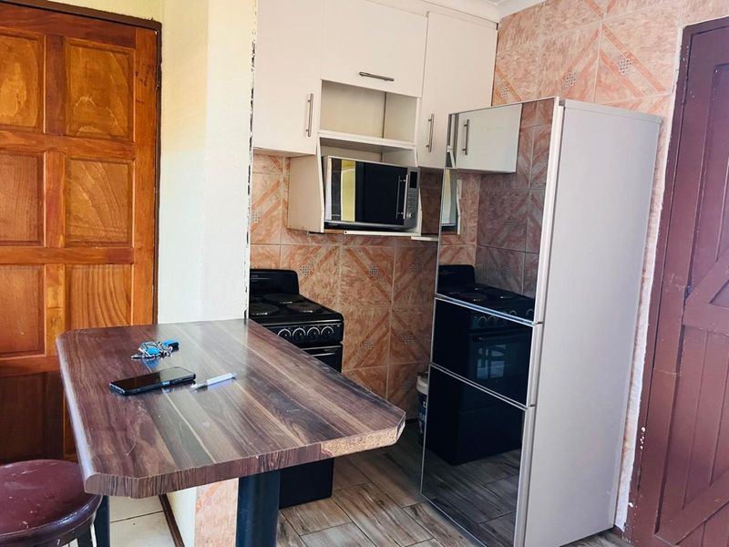 House To Rent in Embalenhle - Photo 4