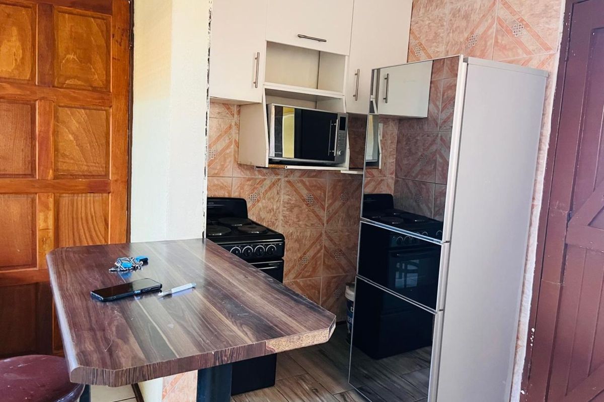 House To Rent in Embalenhle - Photo 4