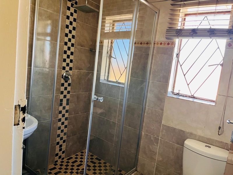 House To Rent in Embalenhle - Photo 9