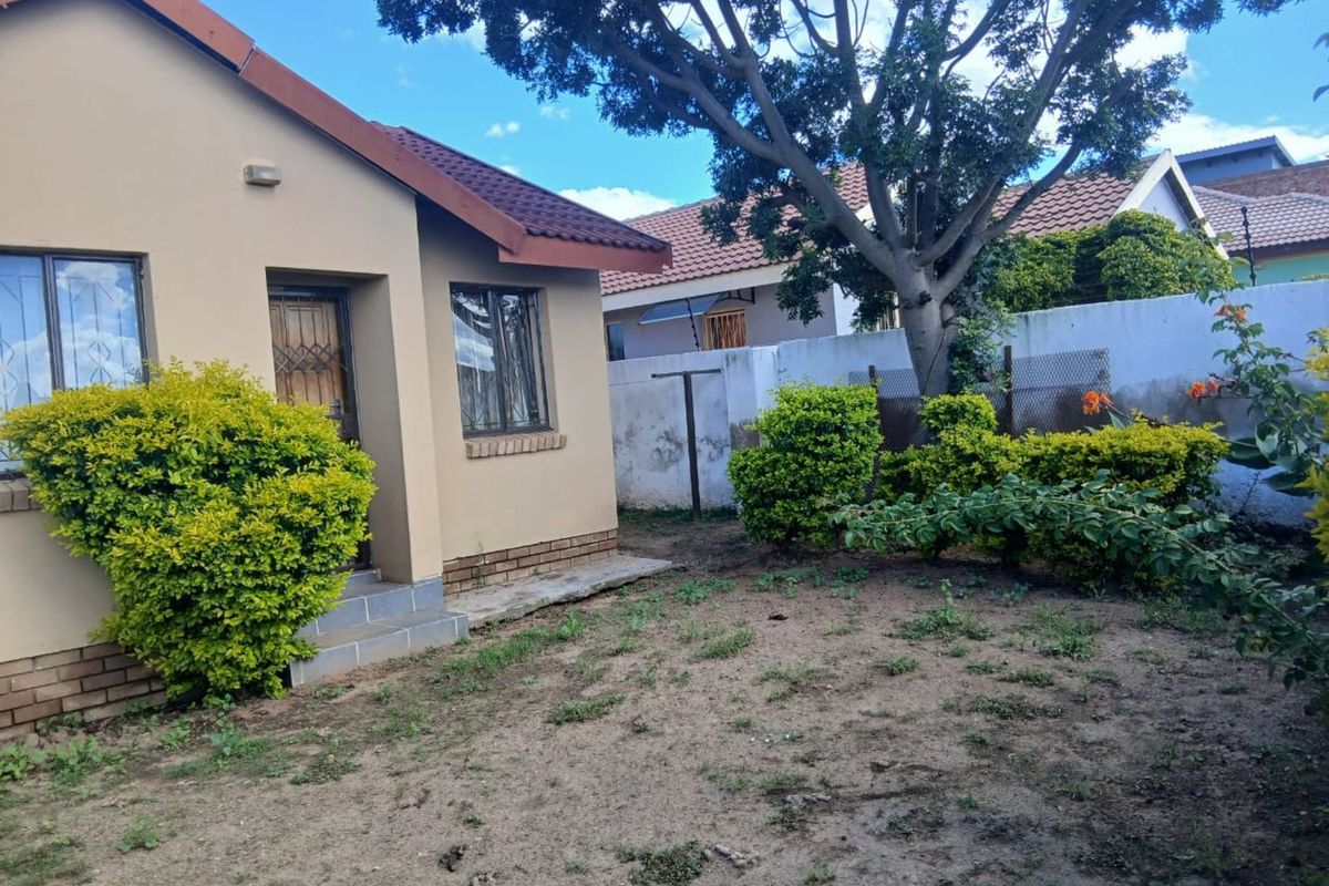 House To Rent in African Jewel - Photo 2