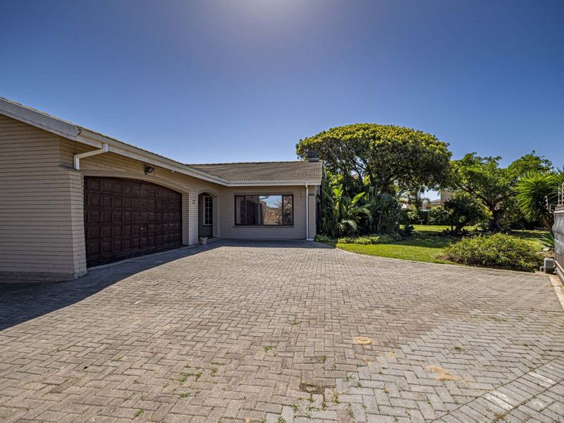 House For Sale in Bluewater Bay - Photo 3