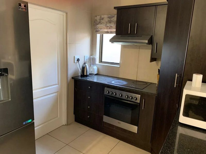 House To Rent in Fourways - Photo 5