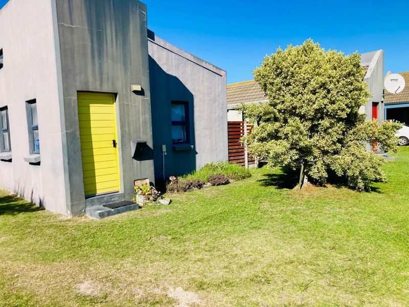 Townhouse For Sale in Parsonsvlei - Photo 2