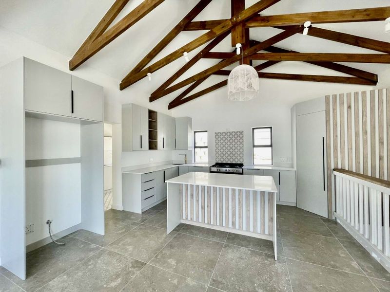 House For Sale in Seemeeu Park - Photo 4