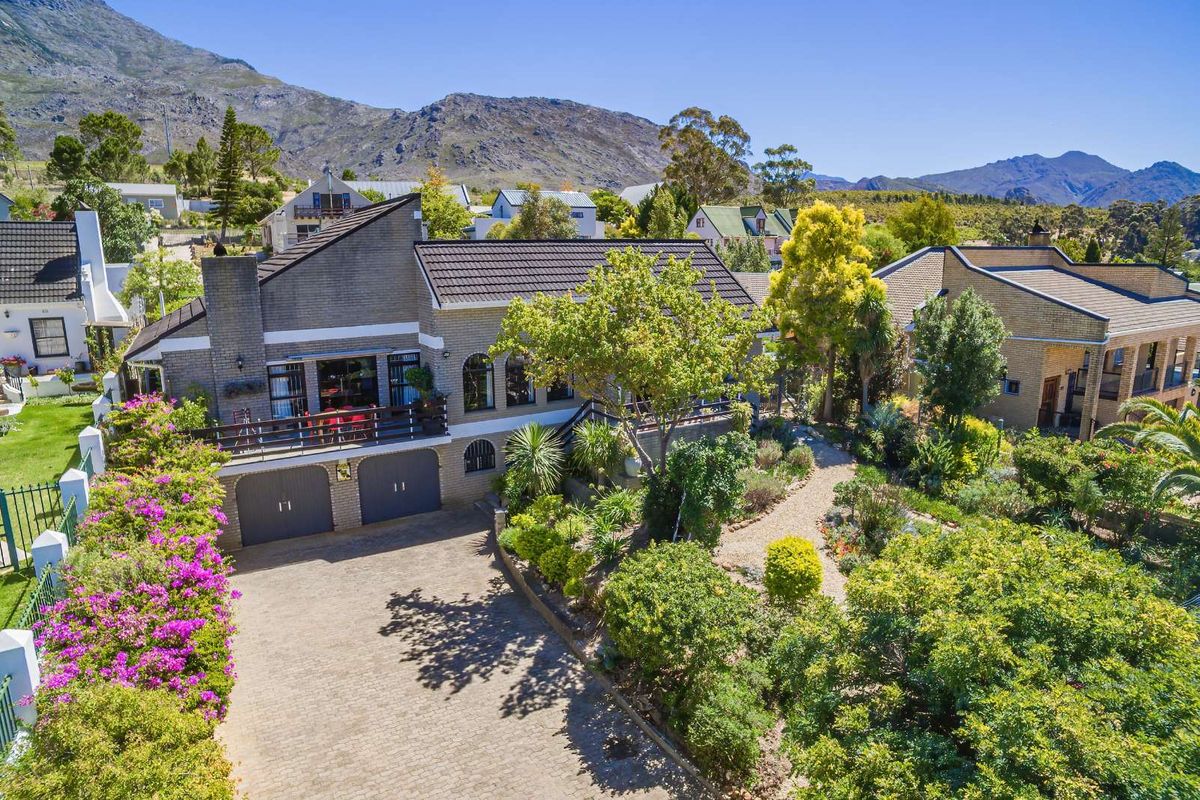 House For Sale in Villiersdorp Central - Photo 2