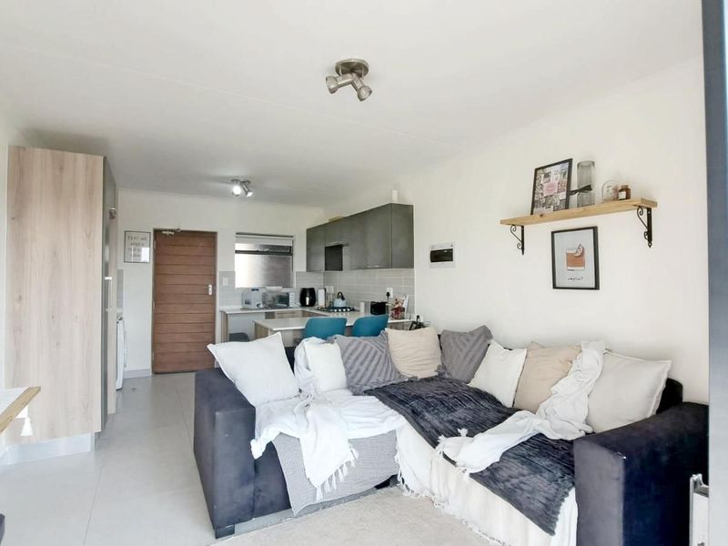 Apartment For Sale in Golden Fields Estate - Photo 6