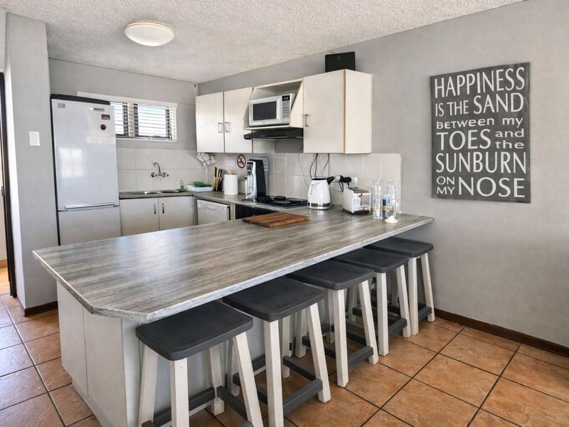 Apartment For Sale in Diaz Beach - Photo 4