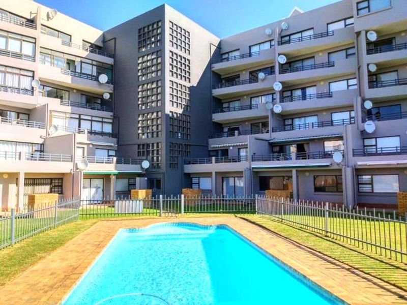 Apartment For Sale in Diaz Beach - Photo 8