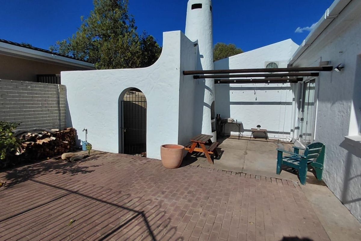 House For Sale in West Bank - Photo 4