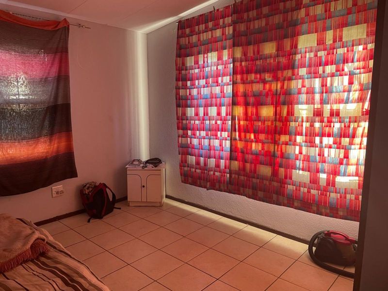 Townhouse For Sale in Bloubosrand - Photo 10