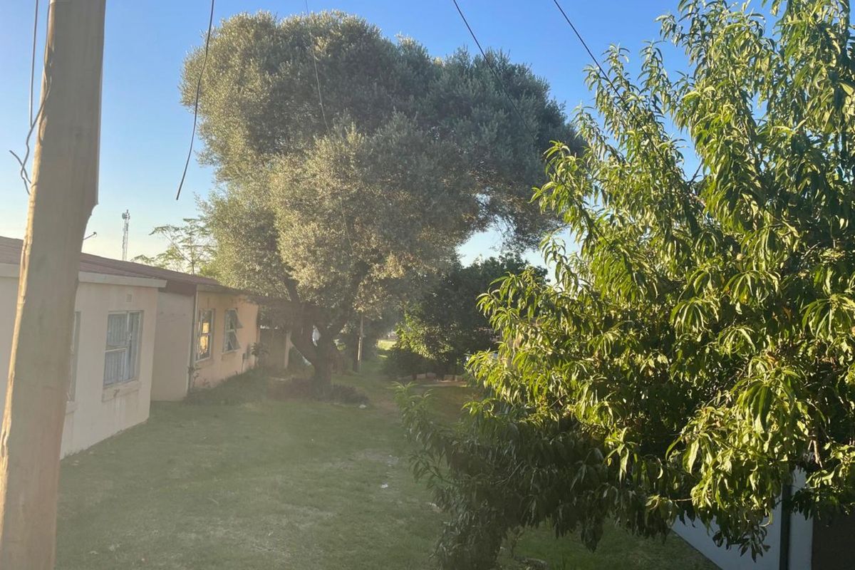 Townhouse For Sale in Bloubosrand - Photo 4