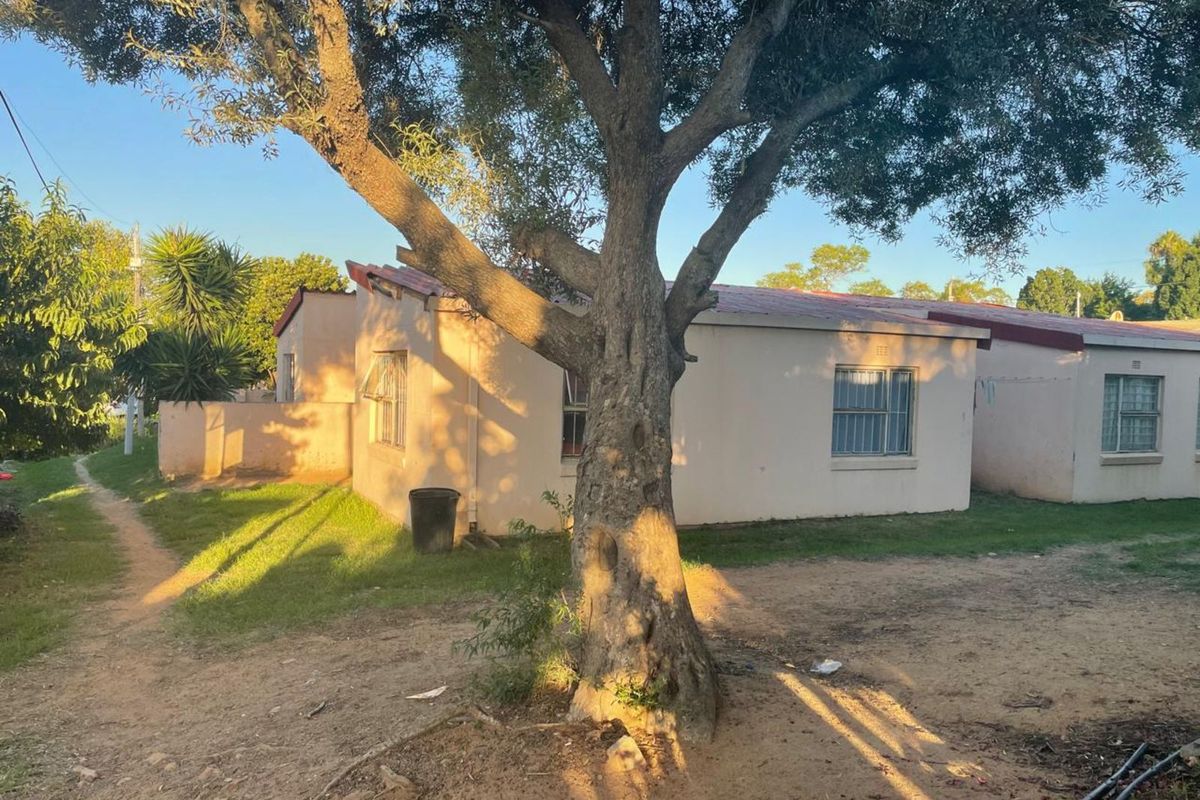 Townhouse For Sale in Bloubosrand - Photo 5