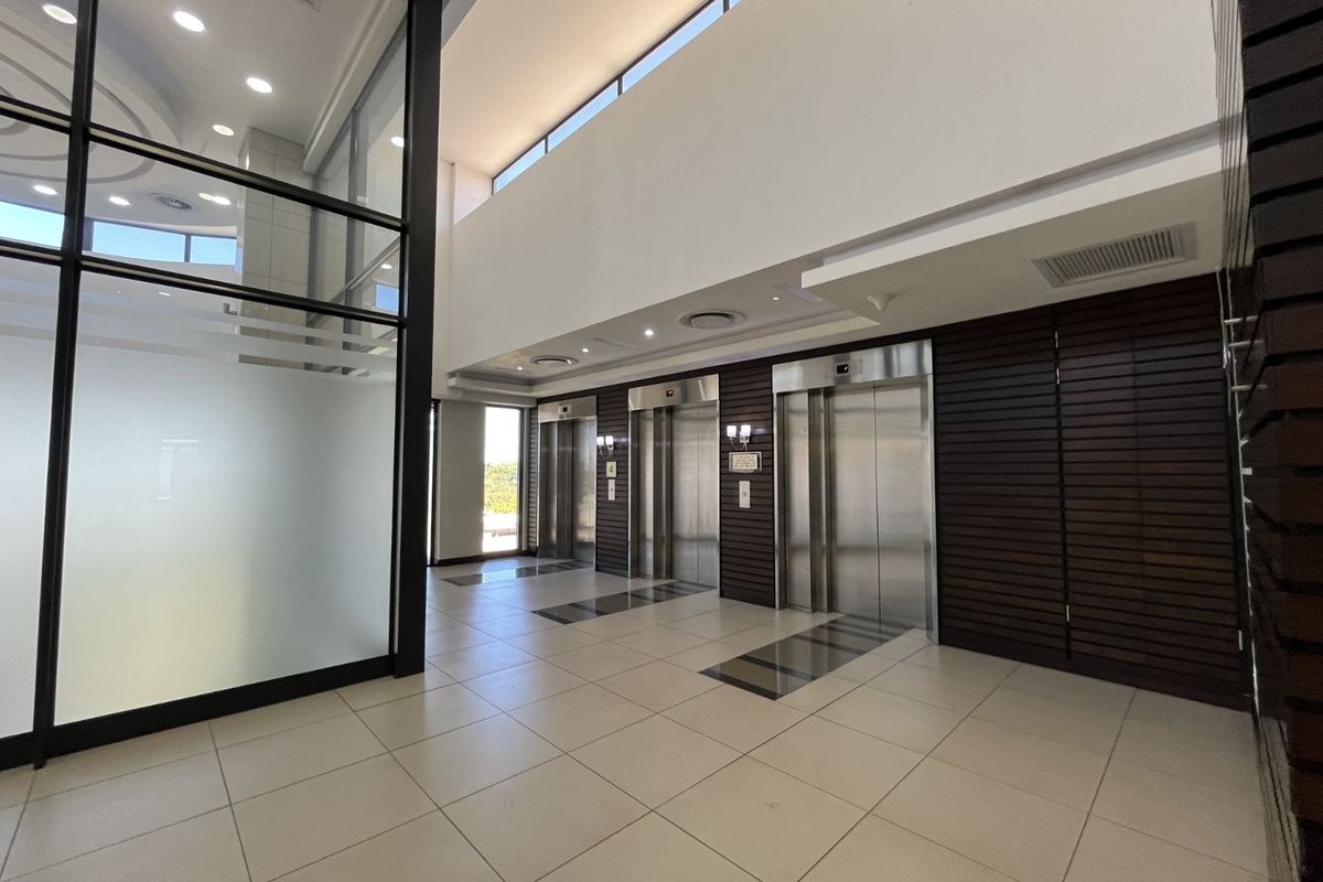 Office To Rent in Lynnwood Manor - Photo 3