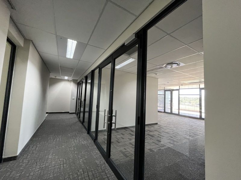 Office To Rent in Lynnwood Manor - Photo 4