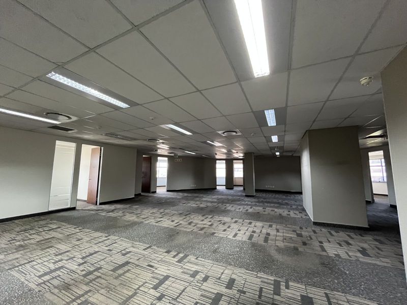 Office To Rent in Lynnwood Manor - Photo 5