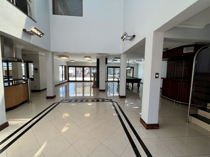 House For Sale in Bedfordview Central - Photo 3