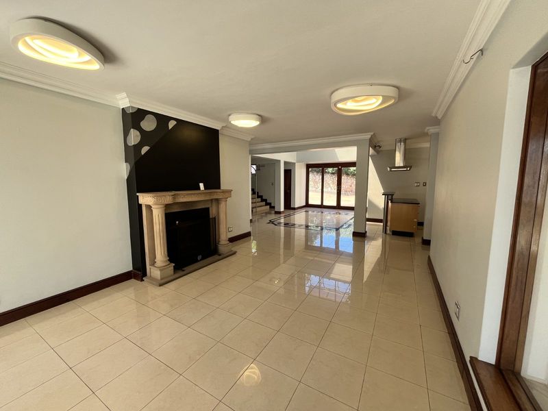 House For Sale in Bedfordview Central - Photo 6