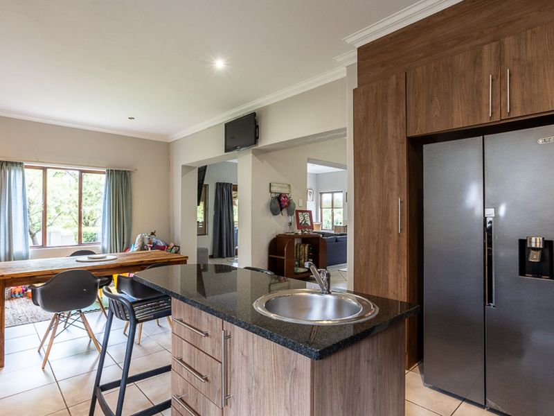 House For Sale in Country View Estate - Photo 4