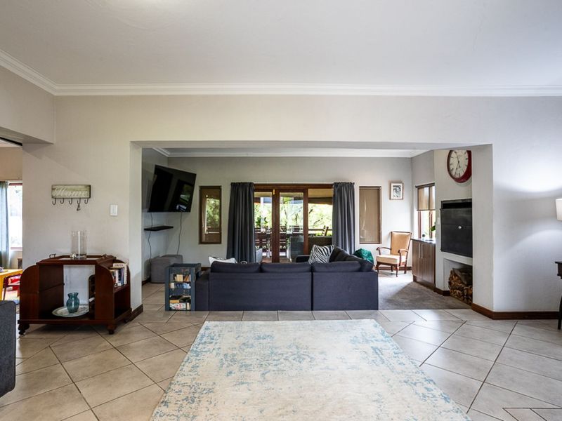 House For Sale in Country View Estate - Photo 9