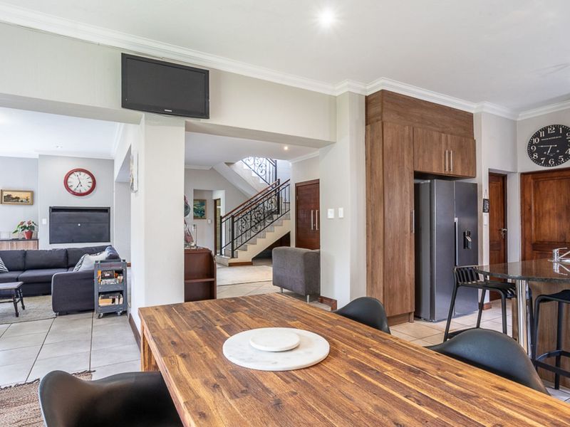 House For Sale in Country View Estate - Photo 6