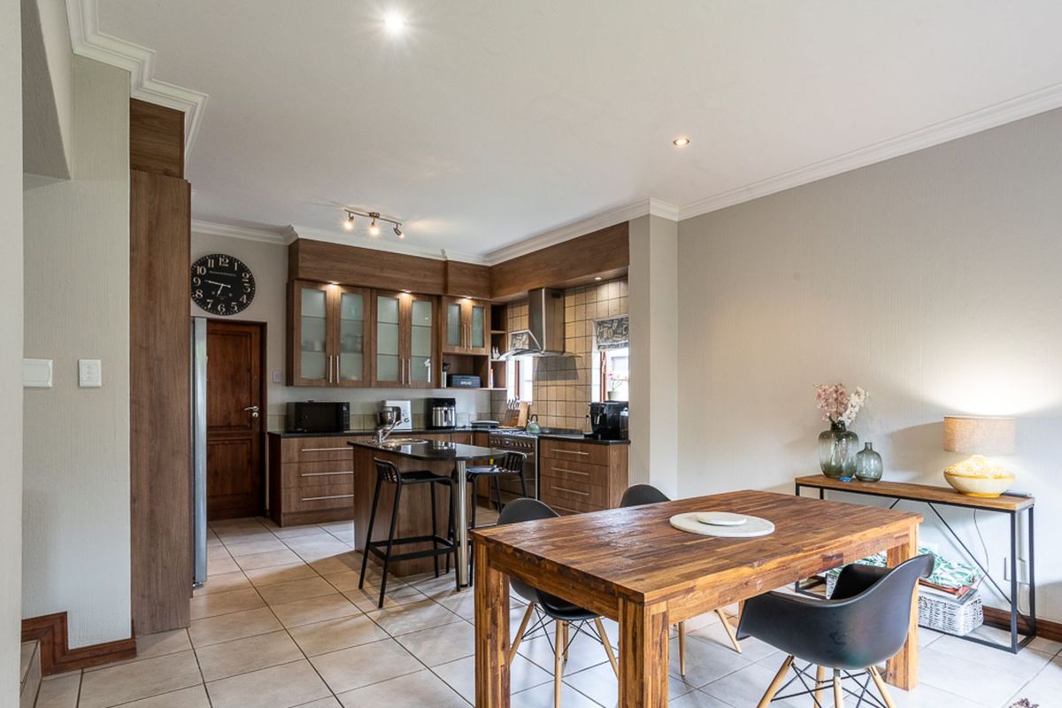 House For Sale in Country View Estate - Photo 5