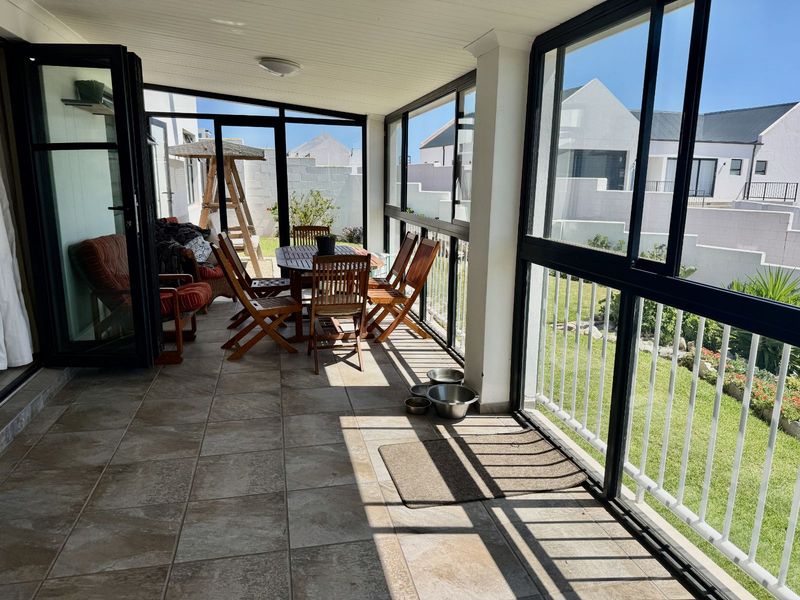 House For Sale in Da Gama Bay - Photo 8