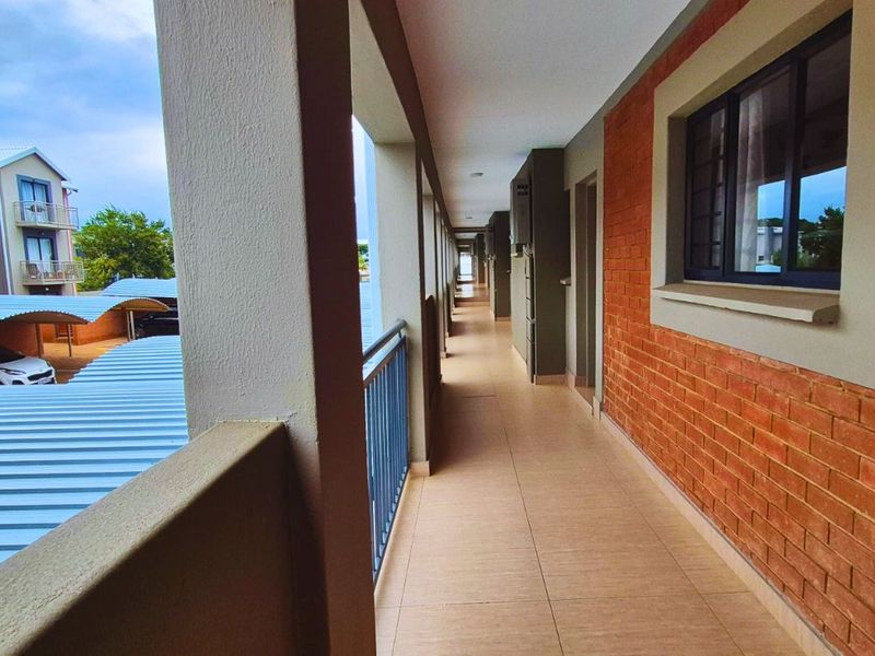 Apartment For Sale in Roodepark Eco Estate - Photo 3