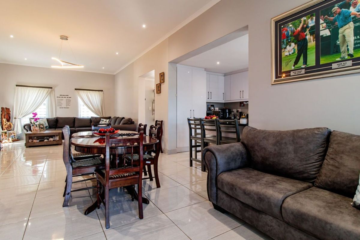 House For Sale in Admirals Park - Photo 4