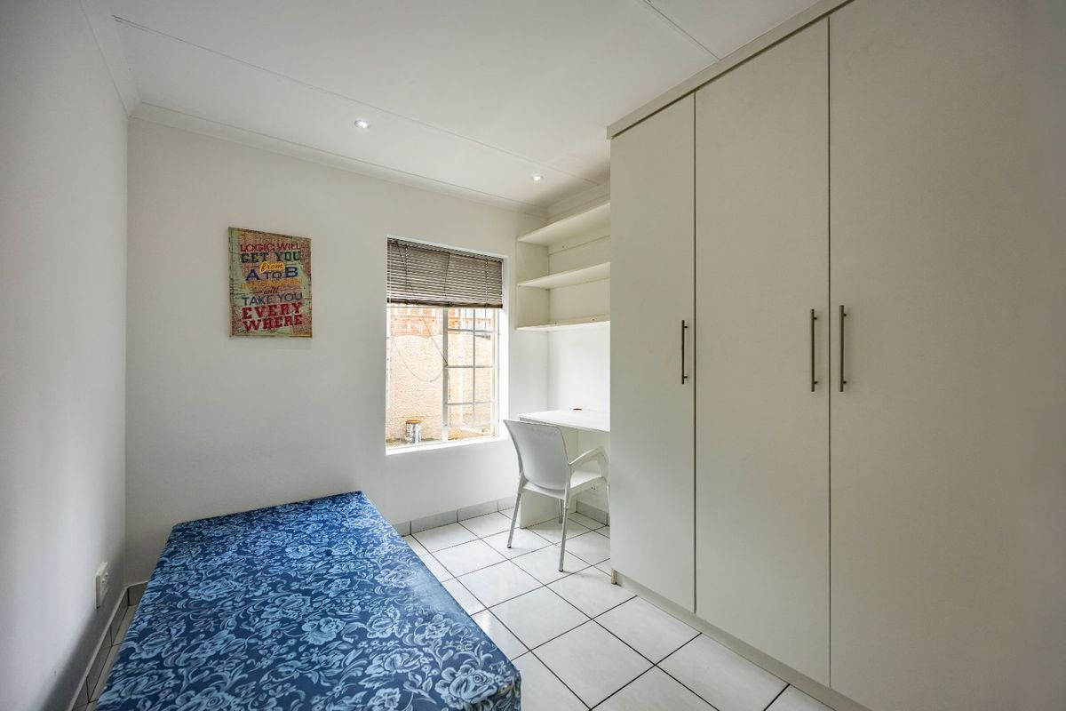 House To Rent in Colbyn - Photo 2