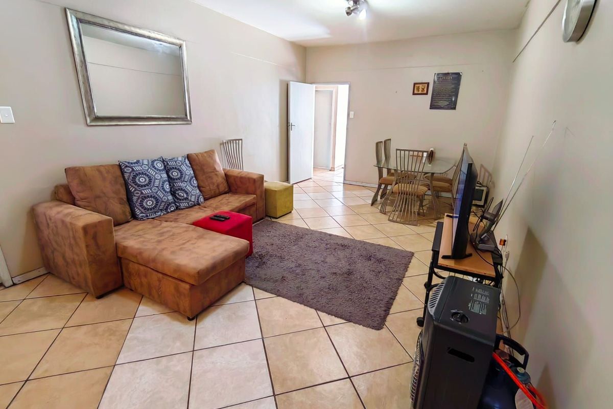 Apartment For Sale in Arcadia - Photo 3