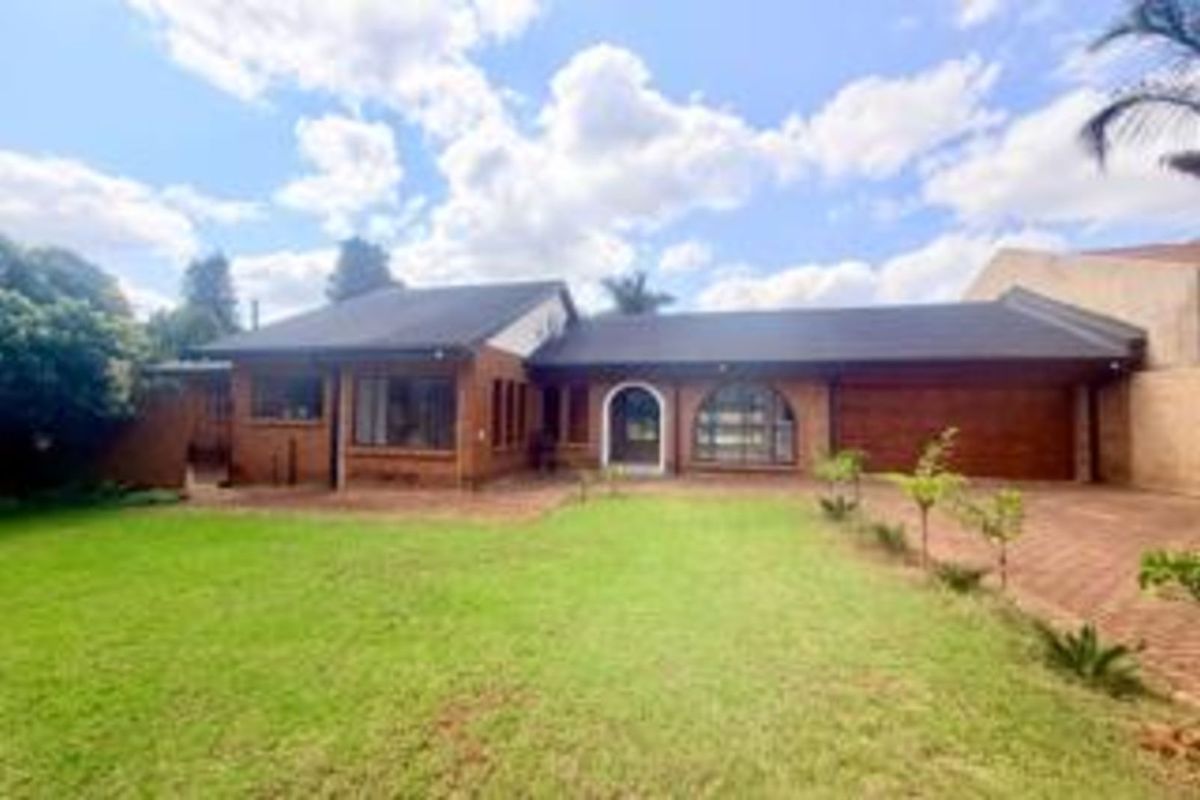 House For Sale in Flora Park - Photo 2