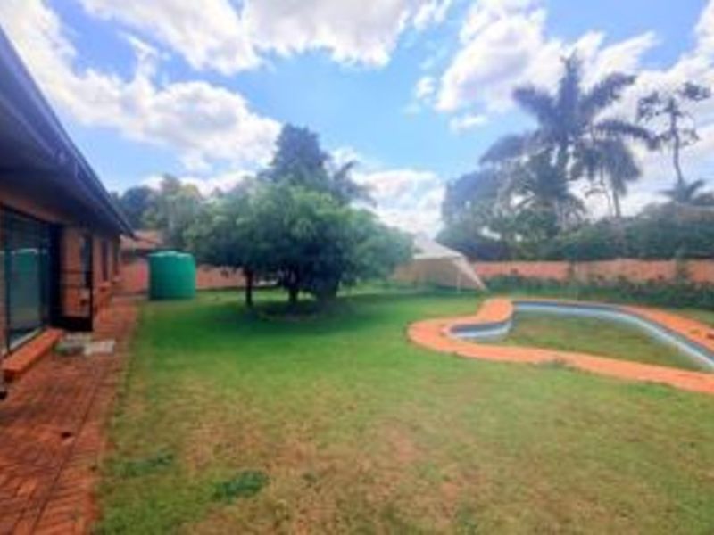 House For Sale in Flora Park - Photo 4