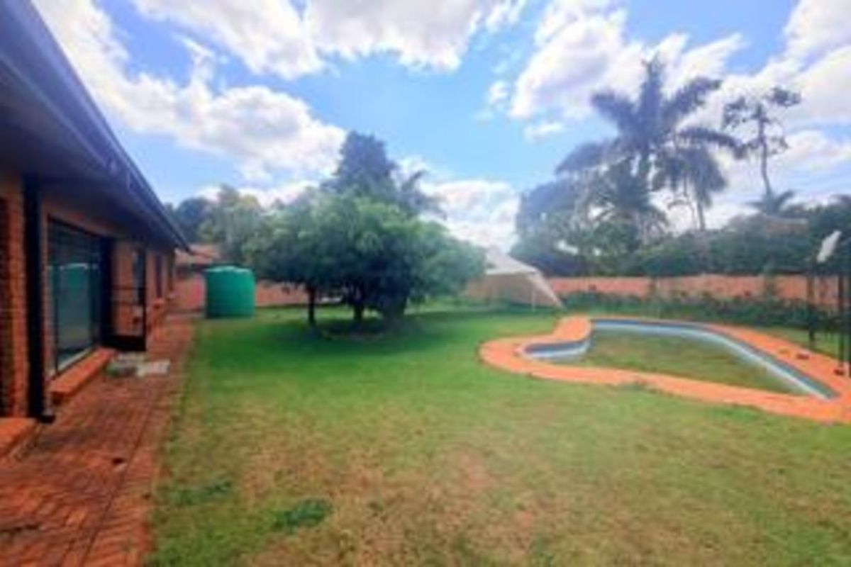 House For Sale in Flora Park - Photo 4