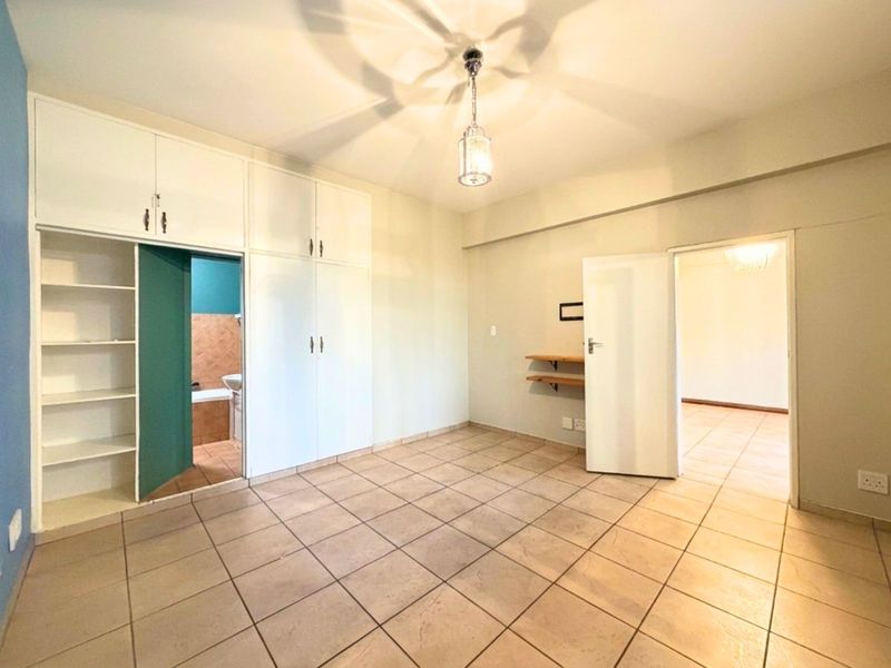 House For Sale in Killarney - Photo 7