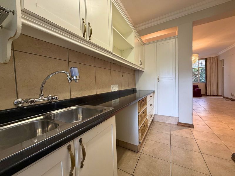 House For Sale in Killarney - Photo 5