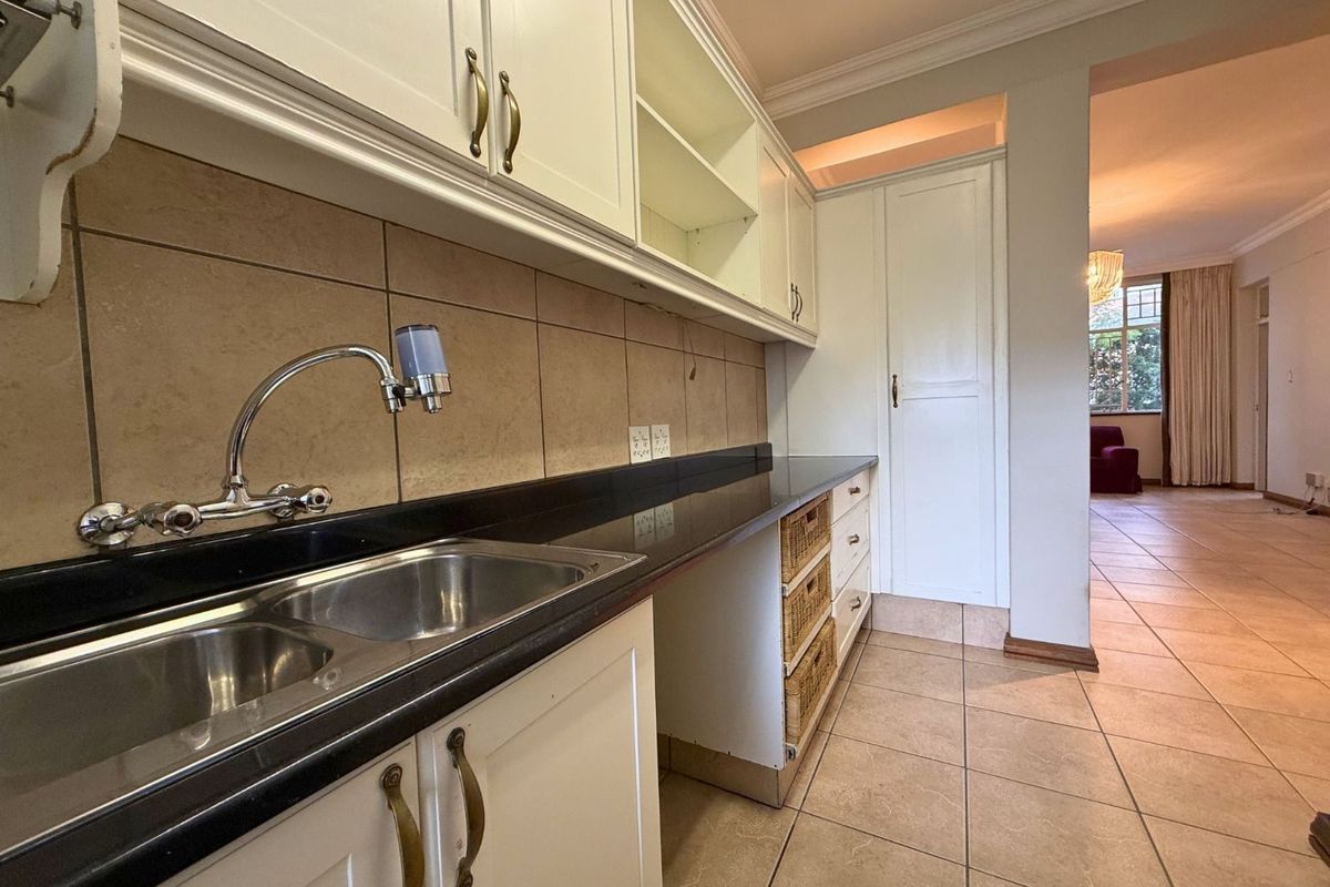 House For Sale in Killarney - Photo 5