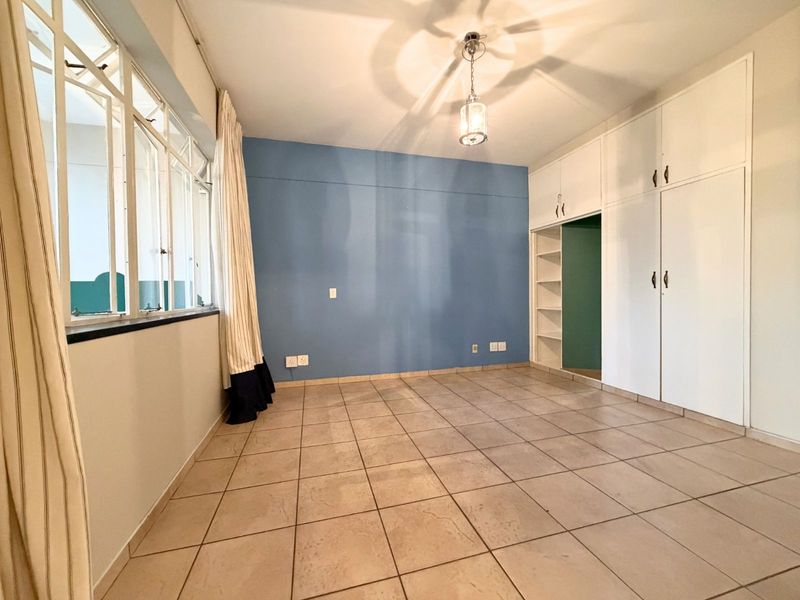 House For Sale in Killarney - Photo 8