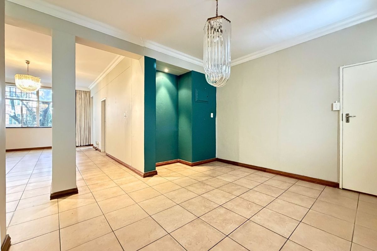 House For Sale in Killarney - Photo 3