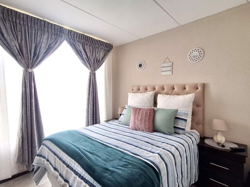 Apartment For Sale in Laser Park - Photo 8