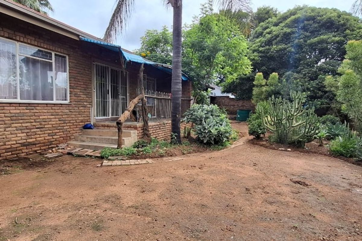 House For Sale in Bendor - Photo 2