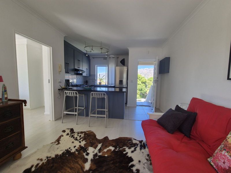Apartment To Rent in Gordons Bay Central - Photo 3