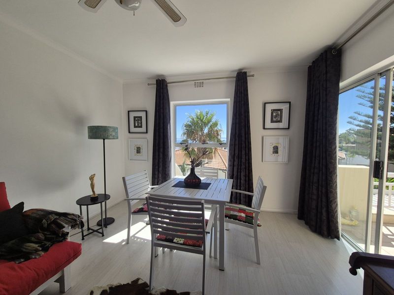 Apartment To Rent in Gordons Bay Central - Photo 4