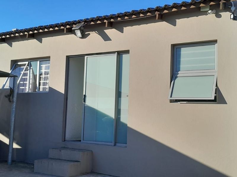 House For Sale in Parkdene - Photo 10