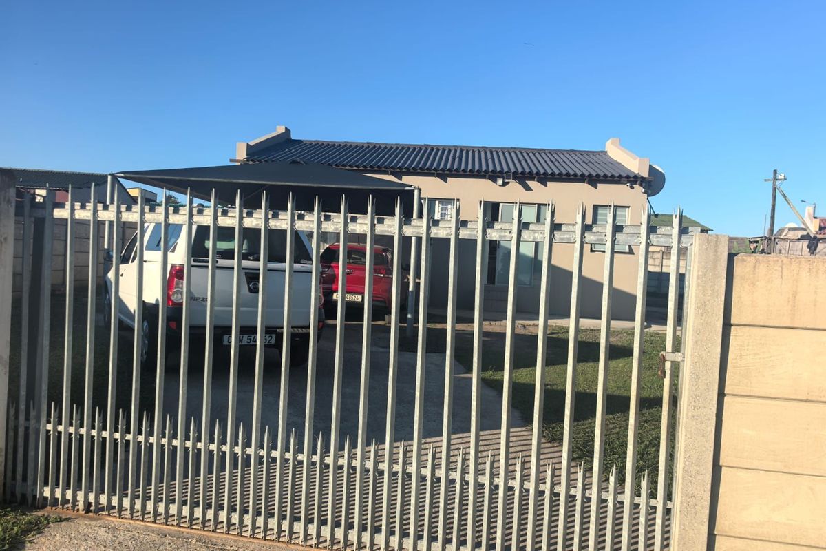 House For Sale in Parkdene - Photo 3