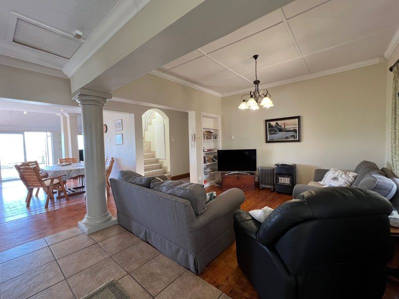 House For Sale in Linkside - Photo 8